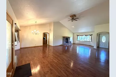 992 Auby Way, Grants Pass, OR 97527 - Photo 17