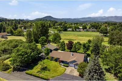 992 Auby Way, Grants Pass, OR 97527 - Photo 35