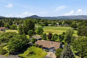 992 Auby Way, Grants Pass, OR 97527 - Photo 35