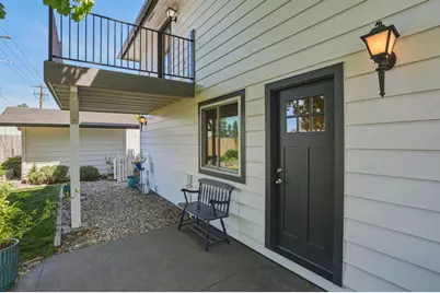 61573 E Lake Drive, Bend, OR 97702 - Photo 51