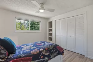 61573 E Lake Dr, Bend, OR 97702 - Photo 57