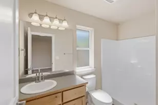 1037 SE Briannas Way, Grants Pass, OR 97527 - Photo 17