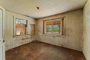 337 S Kerby Ave, Cave Junction, OR 97523 - Photo 19