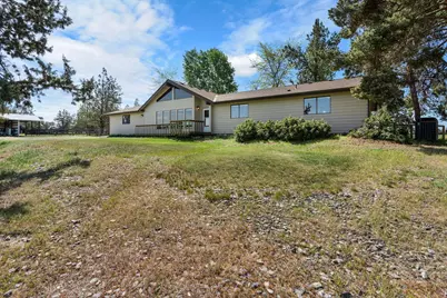 4050 SW Highland Avenue, Redmond, OR 97756 - Photo 5