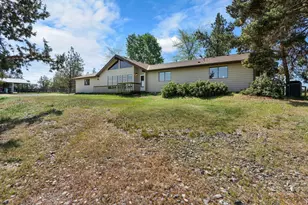 4050 SW Highland Ave, Redmond, OR 97756 - Photo 5