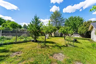 210 Sky Crest Dr, Grants Pass, OR 97527 - Photo 17