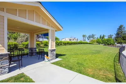 333 Mountain View Drive #28, Talent, OR 97540 - Photo 31