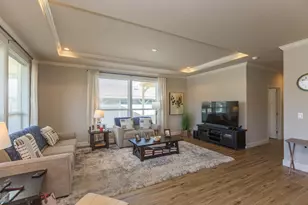 333 Mountain View Dr, Talent, OR 97540 - Photo 5