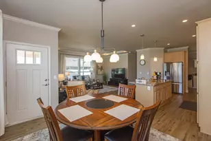 333 Mountain View Dr, Talent, OR 97540 - Photo 3