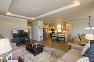 333 Mountain View Dr, Talent, OR 97540 - Photo 7