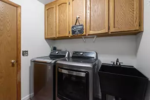 17235 S Century Dr, Bend, OR 97707 - Photo 19