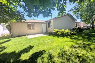1188 NE 27th St, Bend, OR 97701 - Photo 17