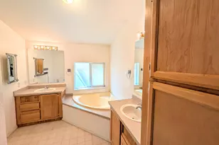 1188 NE 27th St, Bend, OR 97701 - Photo 15