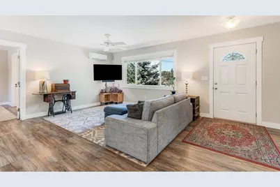 63406 Vogt Road, Bend, OR 97701 - Photo 3