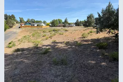 Se Revere Avenue #25, Madras, OR 97741 - Photo 1