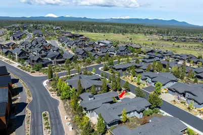 19301 Alianna Loop, Bend, OR 97702 - Photo 7