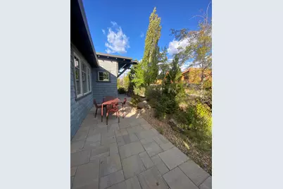 19301 Alianna Loop, Bend, OR 97702 - Photo 13