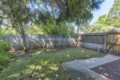 930 NE Wesley Lane, Grants Pass, OR 97526 - Photo 41