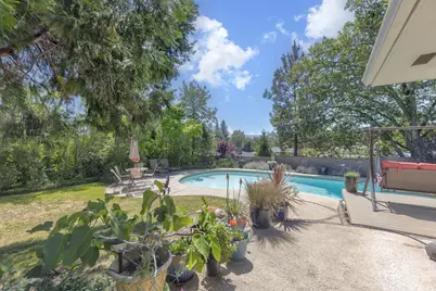 930 NE Wesley Lane, Grants Pass, OR 97526 - Photo 43