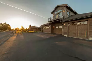 61465 White Peaks Ct, Bend, OR 97702 - Photo 89