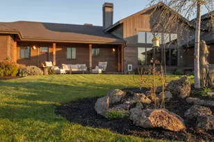 61465 White Peaks Ct, Bend, OR 97702 - Photo 95