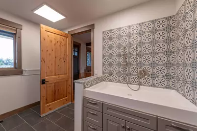 61465 White Peaks Court, Bend, OR 97702 - Photo 121