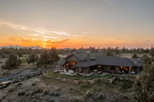 61465 White Peaks Ct, Bend, OR 97702 - Photo 1