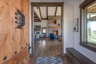 61465 White Peaks Ct, Bend, OR 97702 - Photo 17