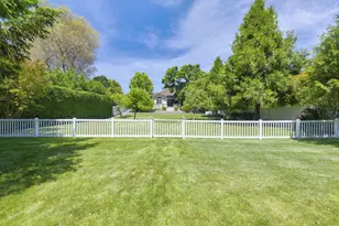 1211 SW Ironwood Dr, Grants Pass, OR 97526 - Photo 31