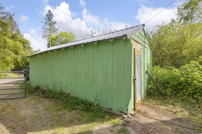 2582 Walnut Avenue, Grants Pass, OR 97527 - Photo 31