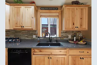 150 Castaline Place, Shady Cove, OR 97539 - Photo 19
