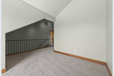 2635 N Awbrey Point Circle, Bend, OR 97703 - Photo 17