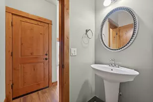 2635 N Awbrey Point Circle, Bend, OR 97703 - Photo 11