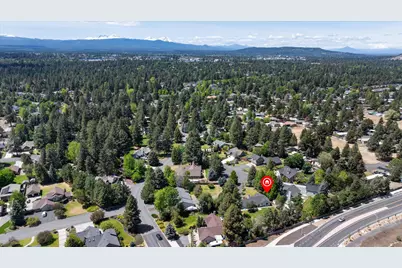 21196 Strawberry Mountain, Bend, OR 97702 - Photo 39