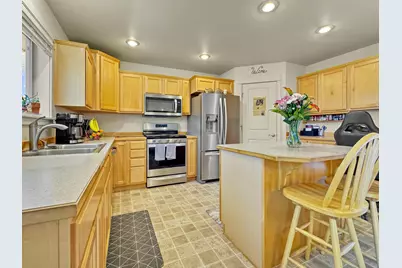 62978 Desert Sage Court, Bend, OR 97701 - Photo 13
