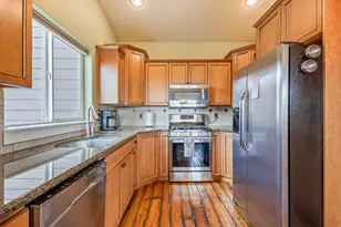 570 Mountain Ridge Dr, Culver, OR 97734 - Photo 13