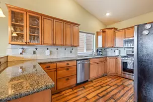 570 Mountain Ridge Dr, Culver, OR 97734 - Photo 11