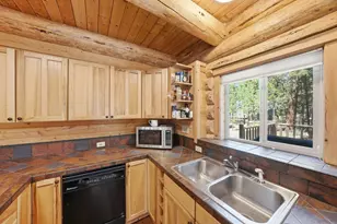 14177 Whitewater Loop, La Pine, OR 97739 - Photo 9