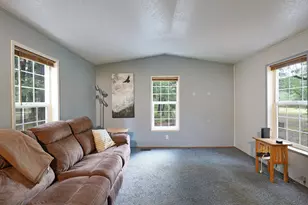 42256 Hwy 62, Prospect, OR 97536 - Photo 7