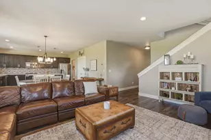 20648 SE Cougar Peak Dr, Bend, OR 97702 - Photo 9