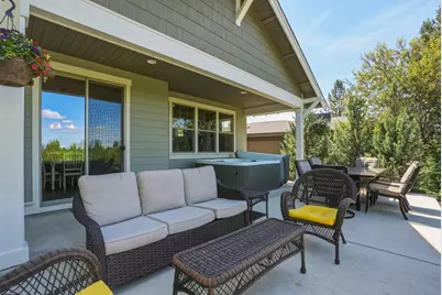 20648 SE Cougar Peak Drive, Bend, OR 97702 - Photo 37