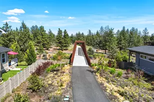20648 SE Cougar Peak Dr, Bend, OR 97702 - Photo 53
