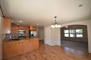3512 Ave H, White City, OR 97503 - Photo 7