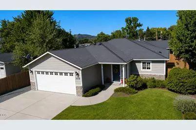 1630 Medart Lane, Grants Pass, OR 97527 - Photo 1