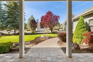 8051 Granite Falls Dr, Redmond, OR 97756 - Photo 3