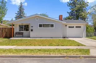 947 Alandale St, Klamath Falls, OR 97603 - Photo 1