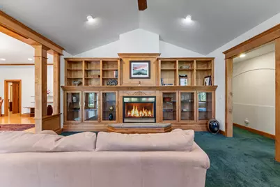 1562 Sleepy Hollow Loop, Grants Pass, OR 97527 - Photo 17