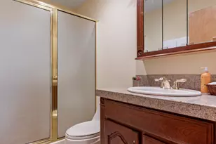 1562 Sleepy Hollow Loop, Grants Pass, OR 97527 - Photo 31