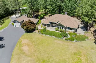 1562 Sleepy Hollow Loop, Grants Pass, OR 97527 - Photo 43