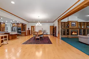 1562 Sleepy Hollow Loop, Grants Pass, OR 97527 - Photo 5